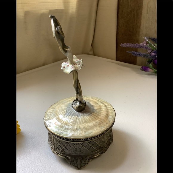 Vintage Bronze Gilded Ormolu Ballerina Music Box - Picture 6 of 14